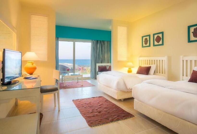 اتاق سوپریور با چشمانداز دریا, Caesar Bay Resort