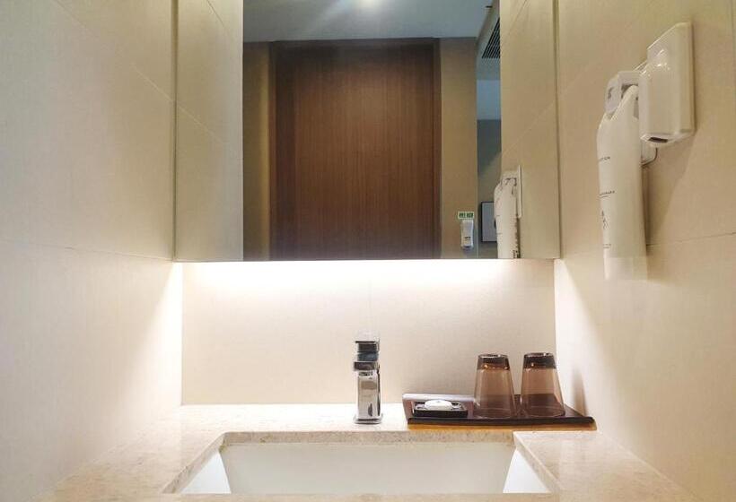 غرفة قياسية, Busan Business