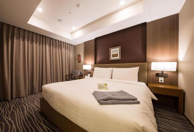 Номер Deluxe, Busan Business