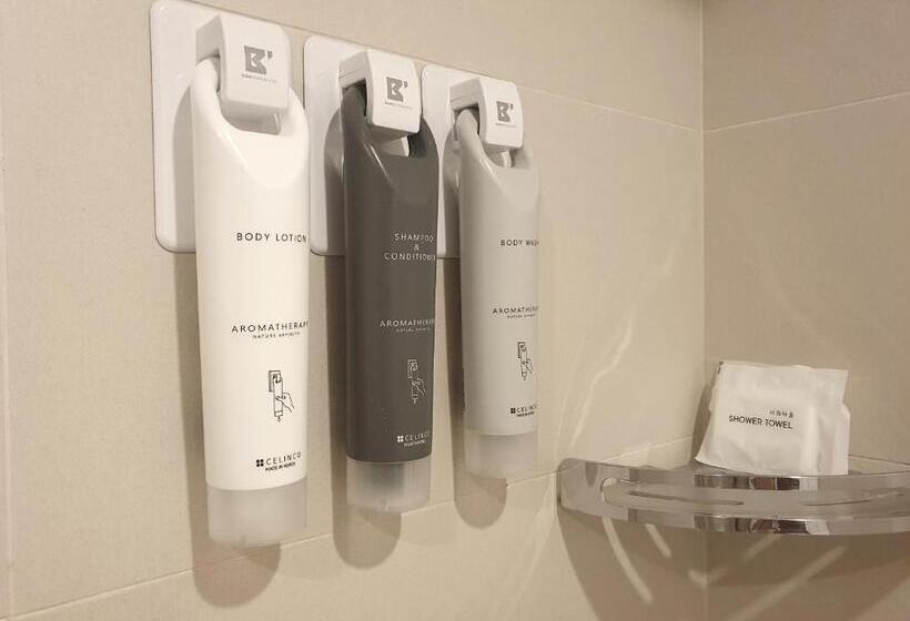 غرفة قياسية, Busan Business