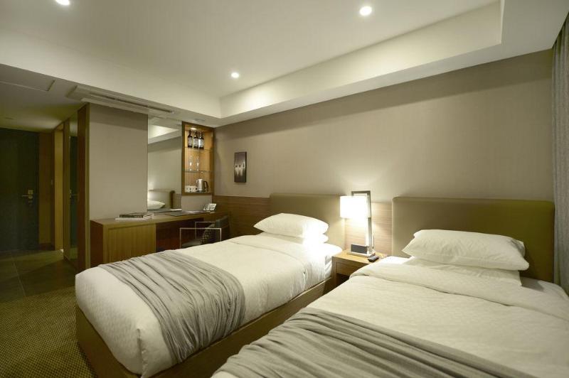 غرفة قياسية, Busan Business