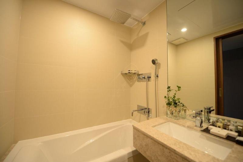 غرفة قياسية, Busan Business