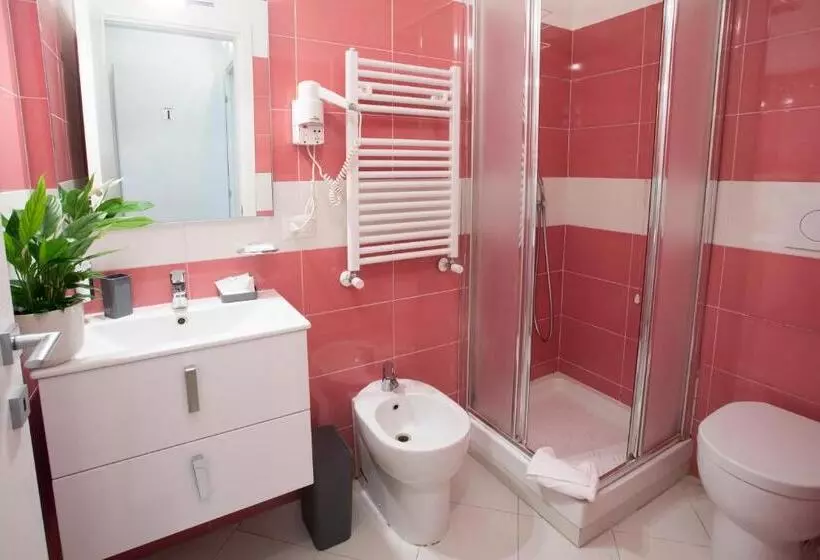 اتاق لوکس خانوادگی, Chroma Italy   Chroma Octho