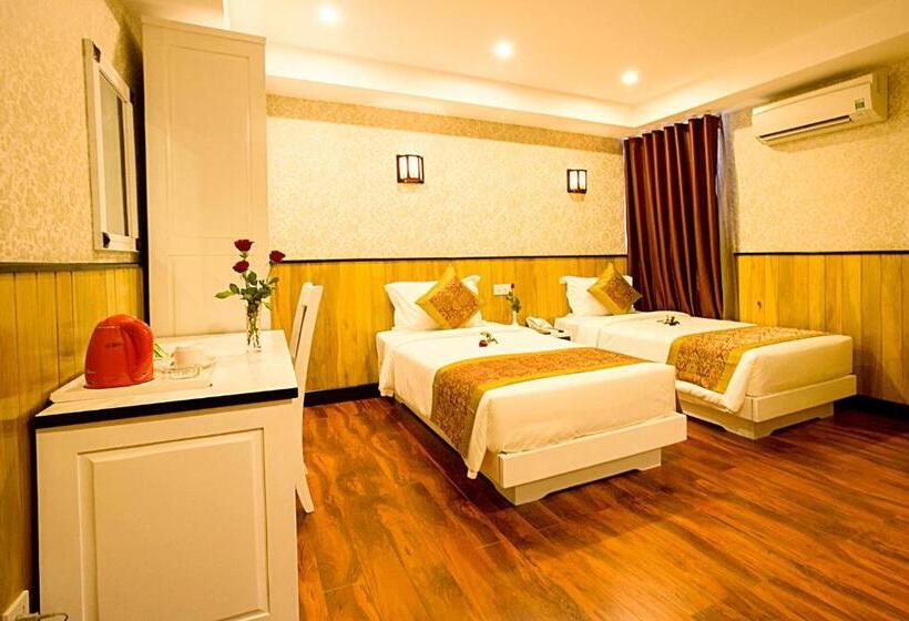 اتاق سوپریور با چشمانداز شهر, Golden Rain 2