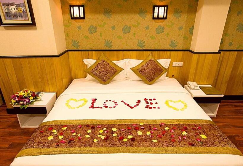 سوییت اجرایی, Golden Rain 2