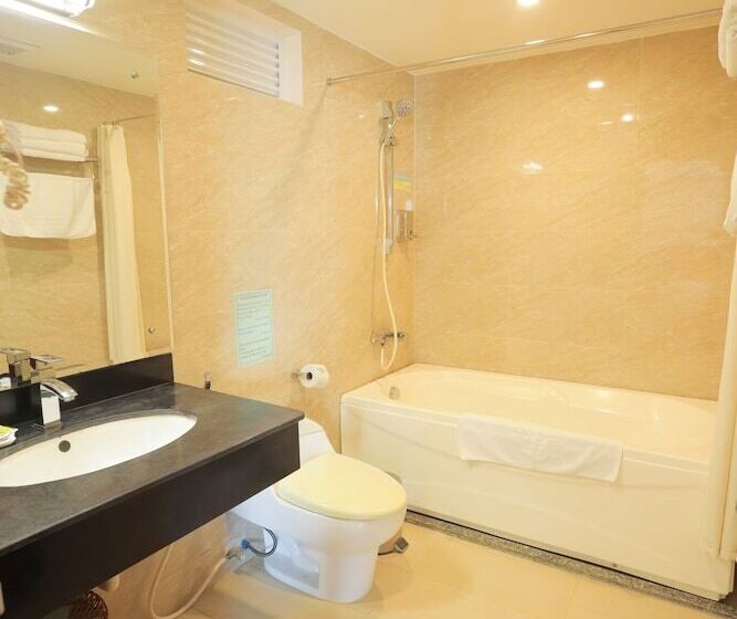 اتاق سوپریور سه تخته, Golden Rain 2