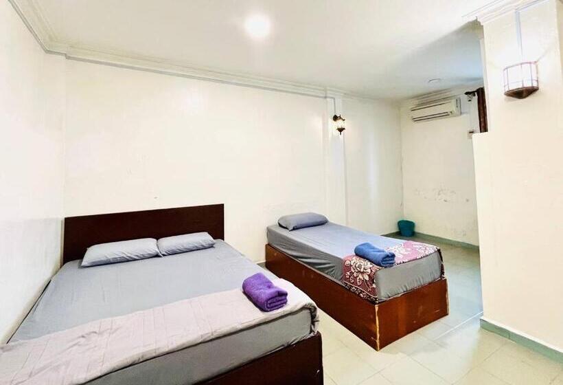 غرفة قياسية ثلاثية, Indah Kuala Terengganu