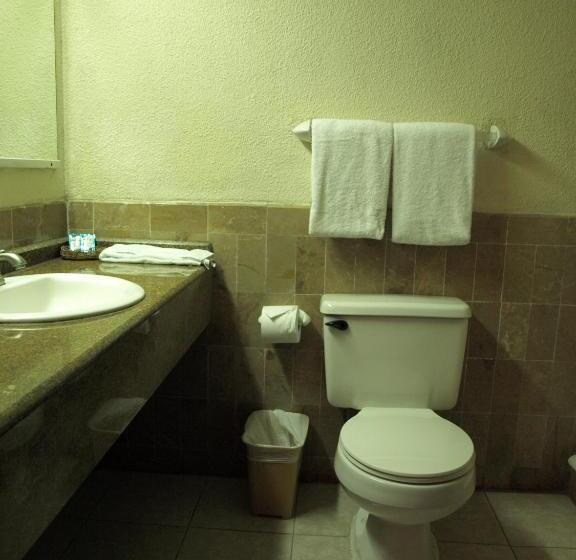 اتاق استاندارد با تخت بزرگ, La Quinta