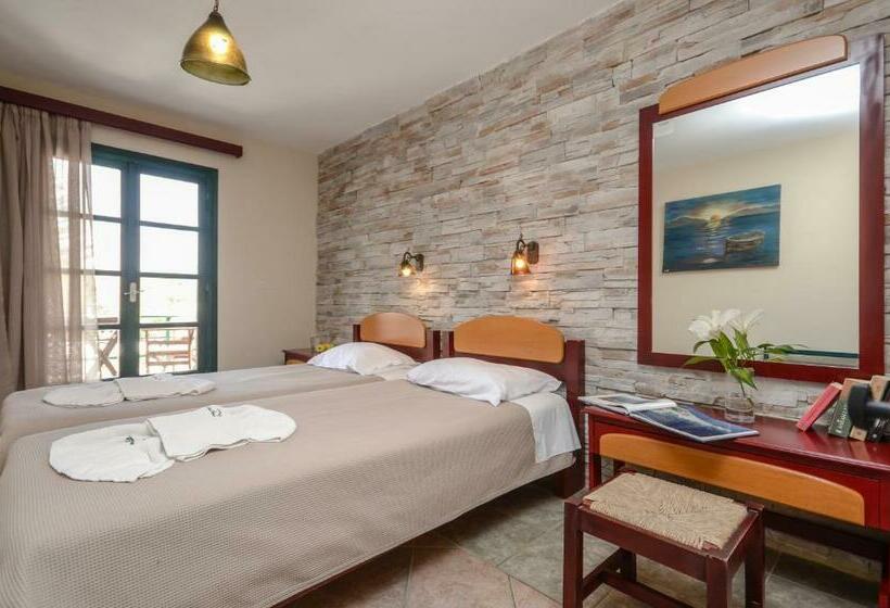 غرفة قياسية, Naxos Beach