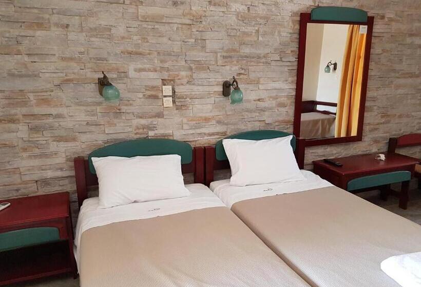 غرفة قياسية, Naxos Beach