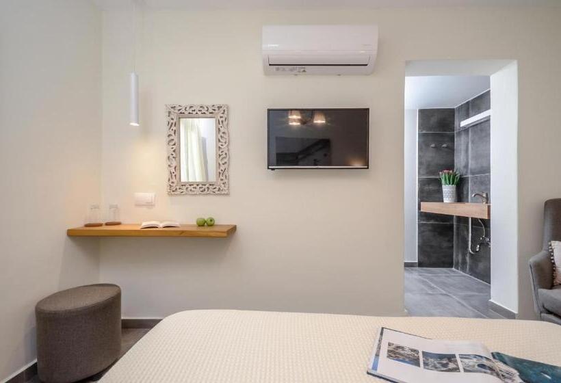 غرفة قياسية, Naxos Beach