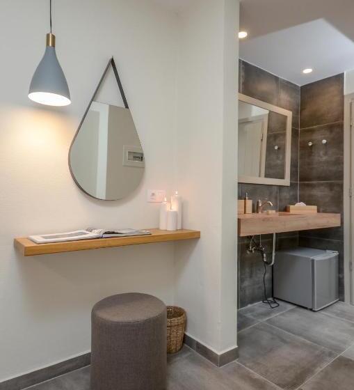 غرفة قياسية, Naxos Beach