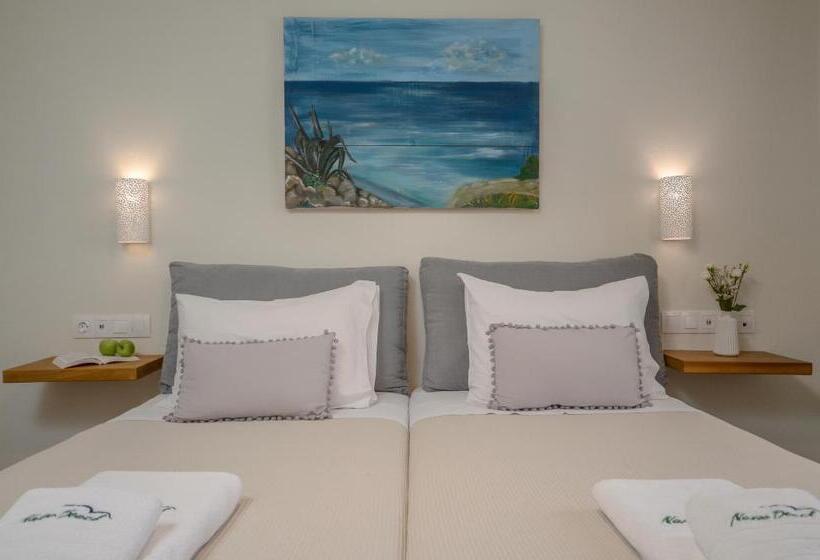 غرفة قياسية, Naxos Beach