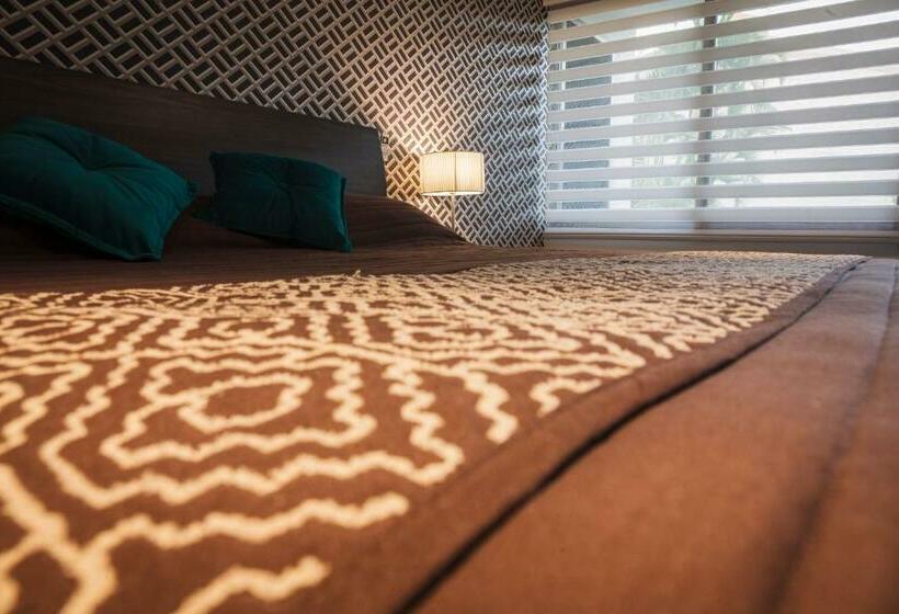 Номер Стандарт, Platino Expo Guadalajara