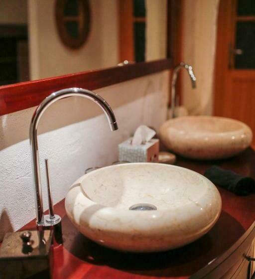 스탠다드 룸, L'evidence