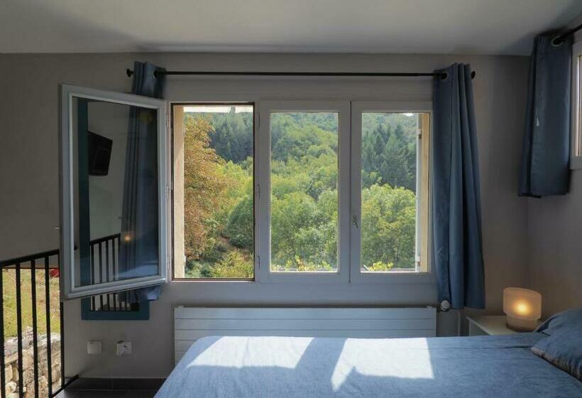 스탠다드 룸, L'evidence