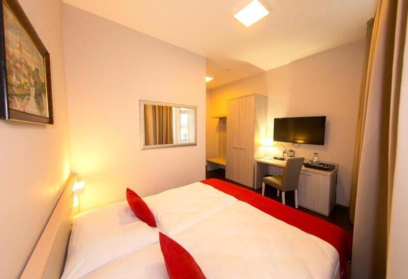 اتاق راحتی, Prague Boutique Residence