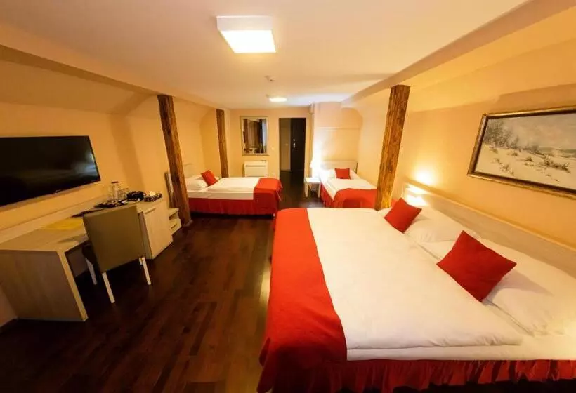 اتاق خانوادگی, Prague Boutique Residence