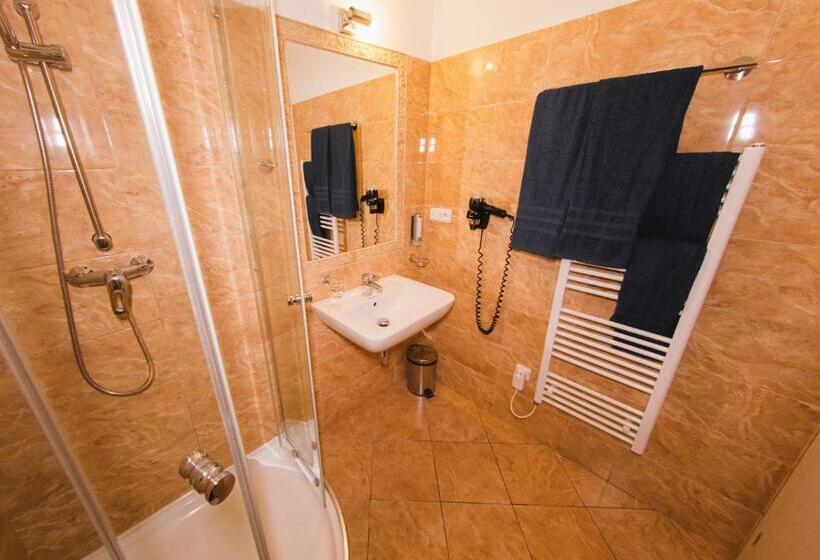 اتاق استاندارد, Prague Boutique Residence