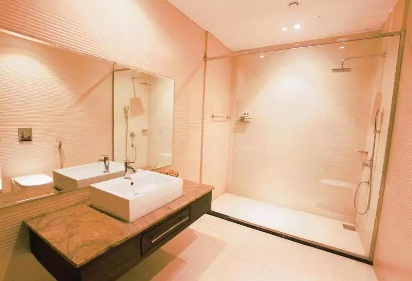 Deluxe-perhehuone, Avasta Resort