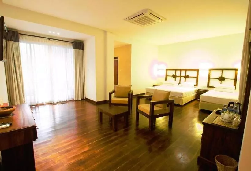 Deluxe Kolmen Hengen Huone, Avasta Resort