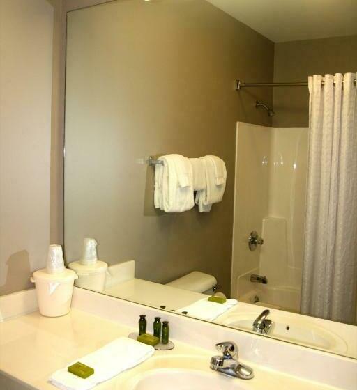 غرفة قياسية, Carpenter Street