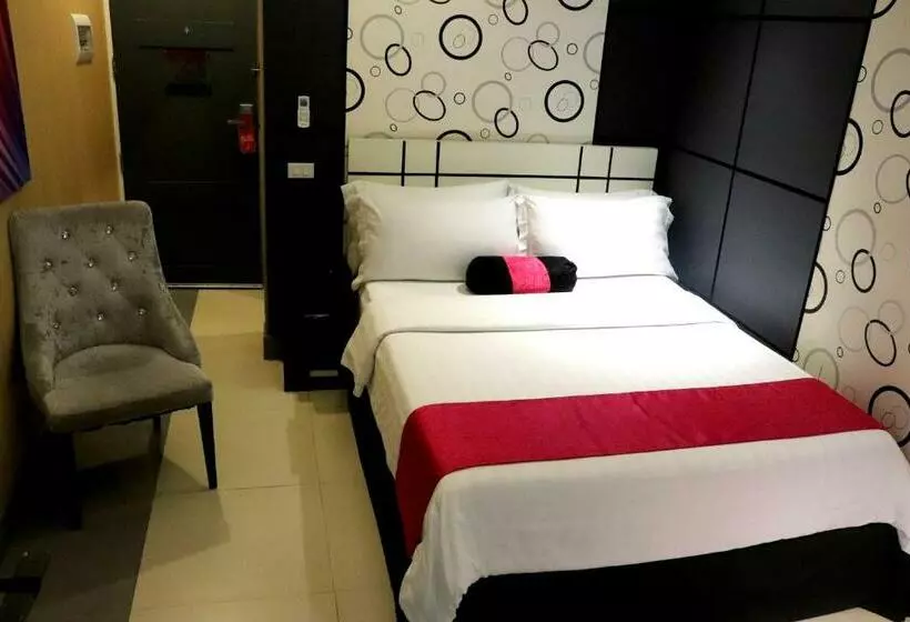 スーペリアールーム, Eloisa Royal Suites