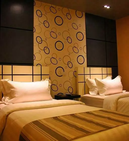 スーペリアールーム, Eloisa Royal Suites