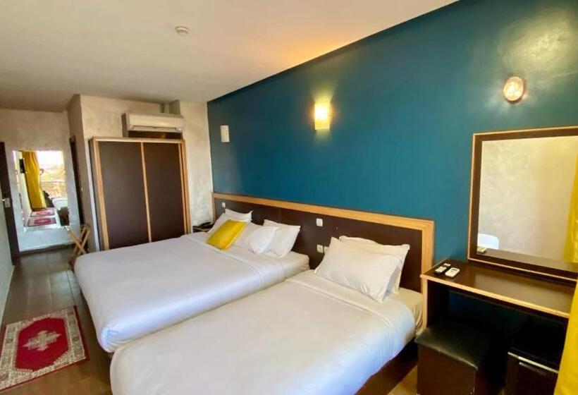 스탠다드 트리플 룸 테라스, Belle Vue Et Spa