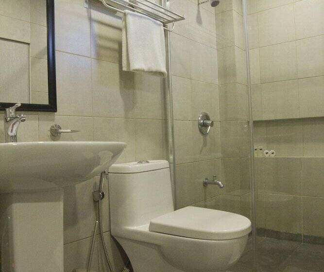 اتاق لوکس, Jade Hotel And Suites