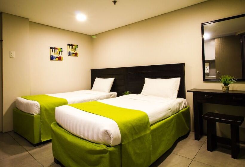 اتاق لوکس سه تخته, Jade Hotel And Suites