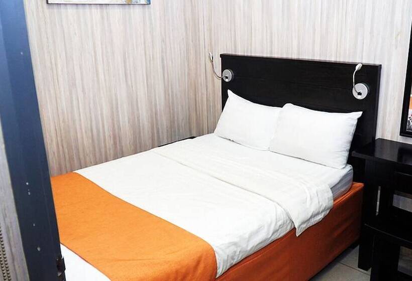 سوئیت پریمیوم, Jade Hotel And Suites