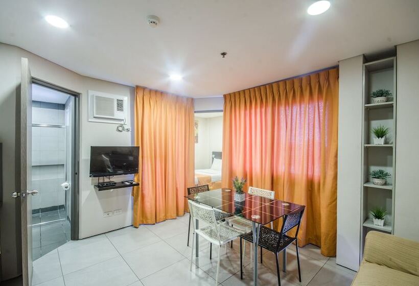 سوئیت پریمیوم, Jade Hotel And Suites