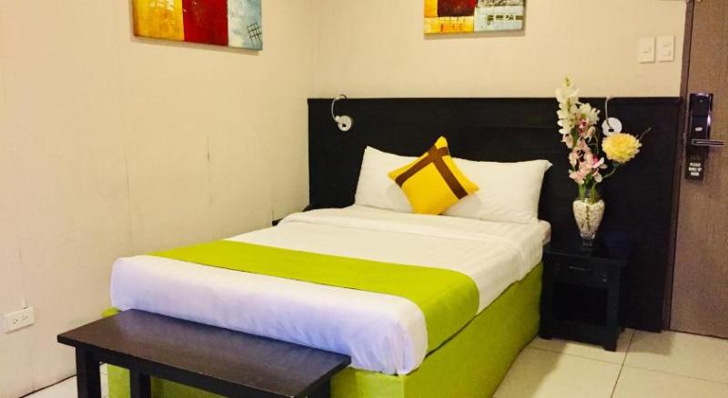 اتاق لوکس, Jade Hotel And Suites