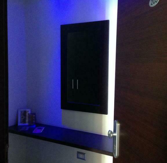 豪华海景房带阳台, La Rosetta Scauri