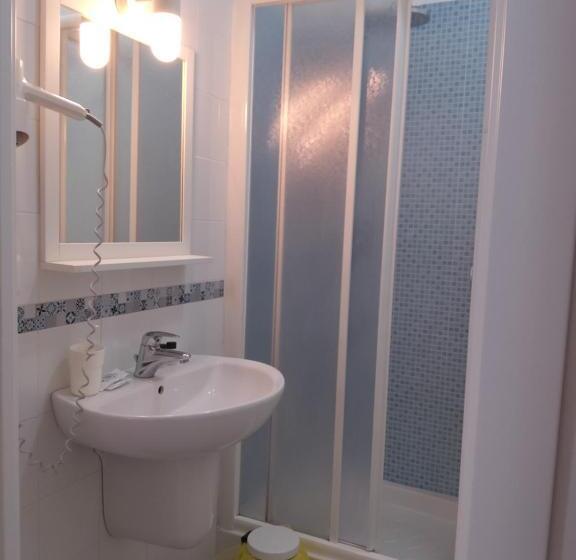 标准间, La Rosetta Scauri