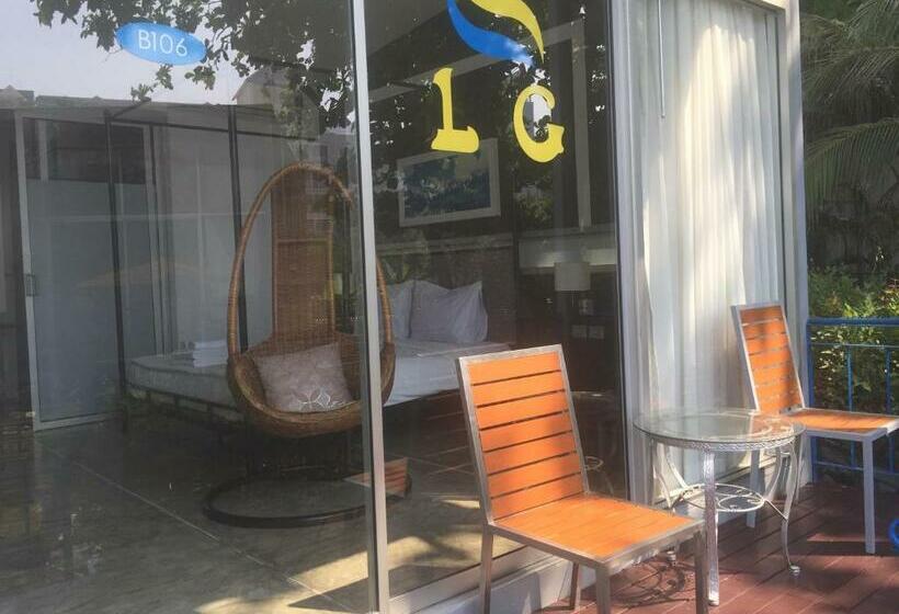 Номер Deluxe Вид на Море с Балконом, Lg Lemon Grass