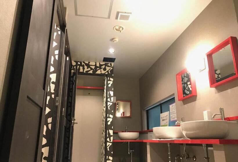 اتاق خانوادگی با سرویس بهداشتی مشترک, My Hotel Ryugu