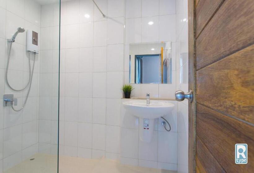 베이직 3인 룸, Rukcozy