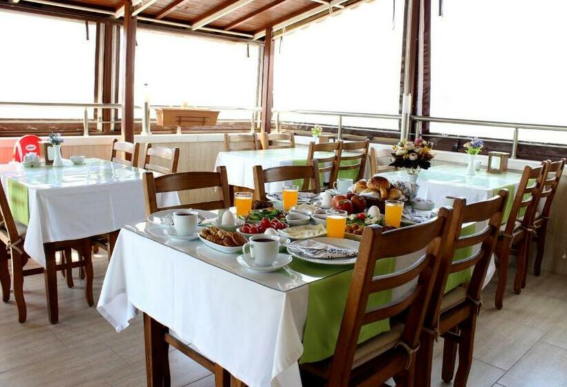 デラックストリプルルーム, Selena