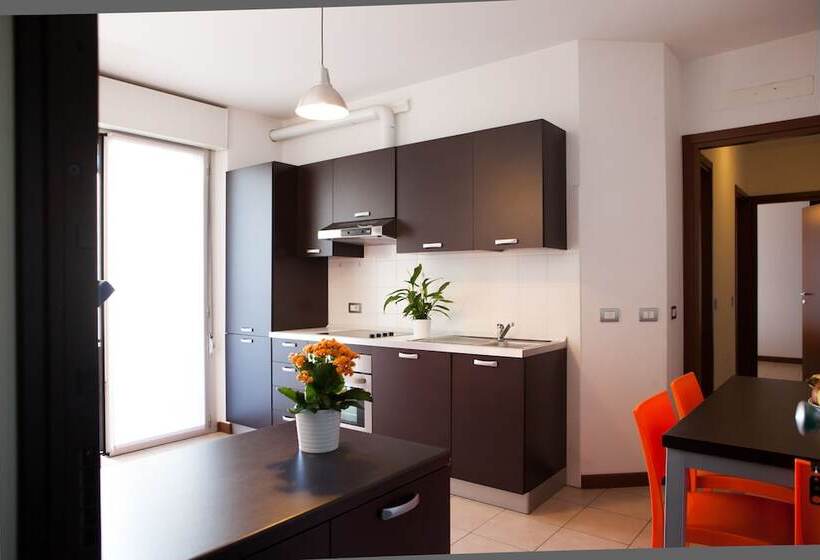 آپارتمان 2 خوابه, Housing32 Apartments