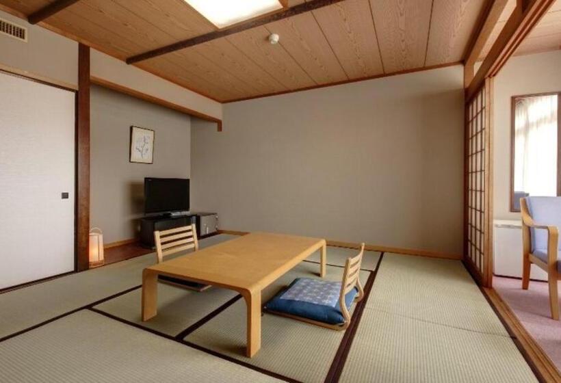 Standart Oda, Kyukamura Irago