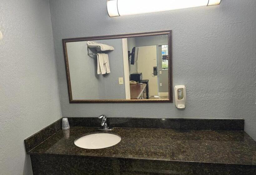 スタンダードルーム, Midtown Lodge