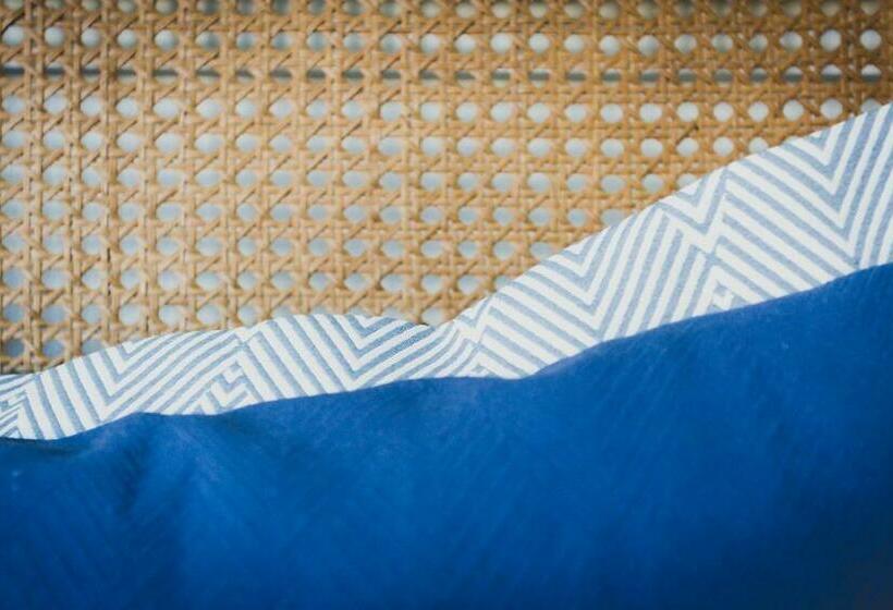 غرفة قياسية, Mylo