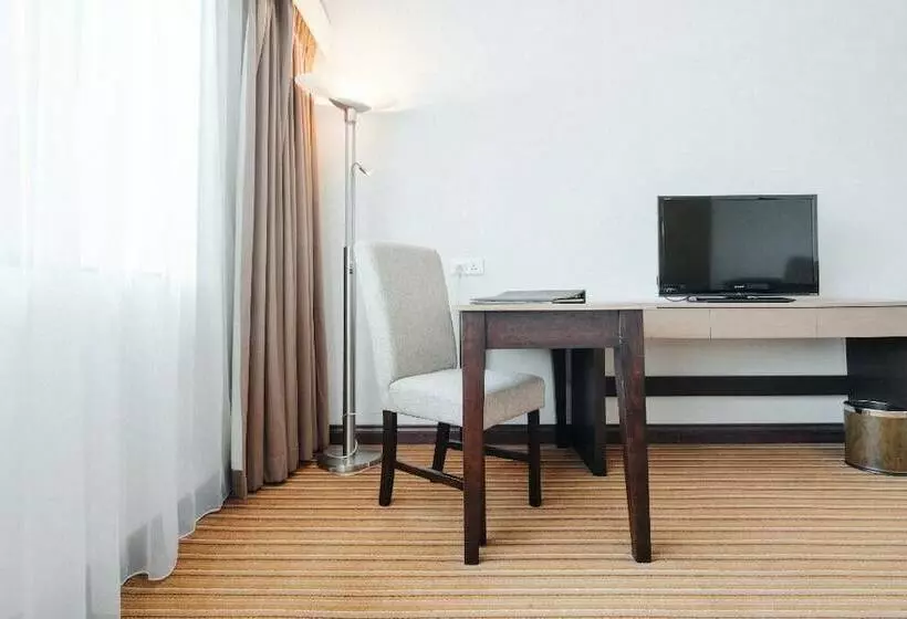 キングサイズベッドのスーペリアルーム, Raia Hotel & Convention Centre Terengganu