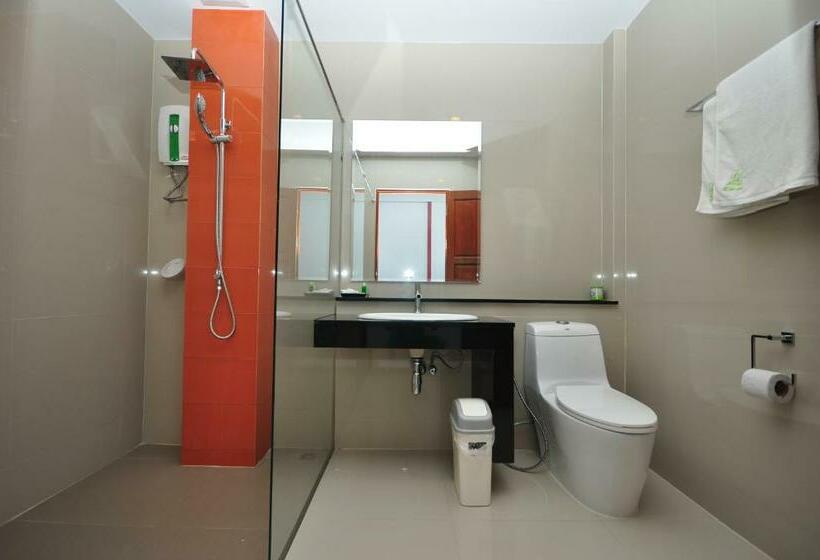 Habitación Deluxe con Balcón, Phi Phi Rimlay Resort