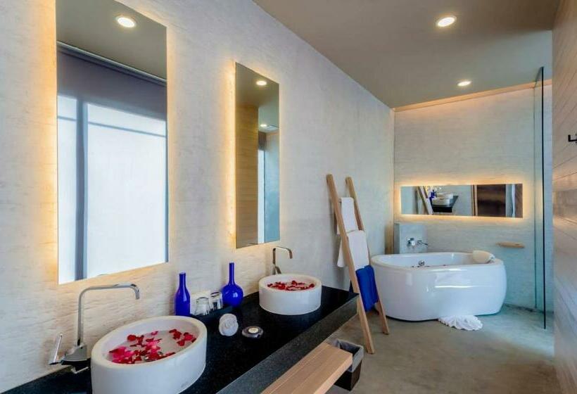 فيلا سوبيريور غرفة نوم واحدة, Sea Two Pool Villa Resort Pattaya