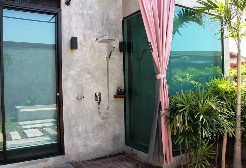 فيلا سوبيريور غرفة نوم واحدة, Sea Two Pool Villa Resort Pattaya