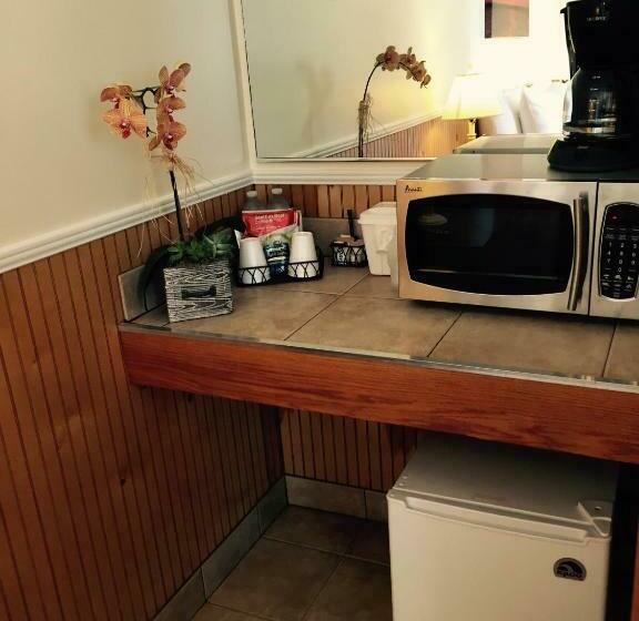 キングサイズベッドのスタンダードルーム, Southwinds Motel