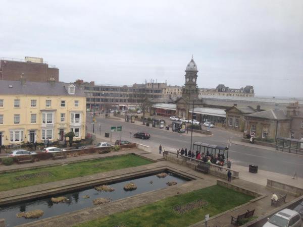 Номер Стандарт, Admiral Guest House